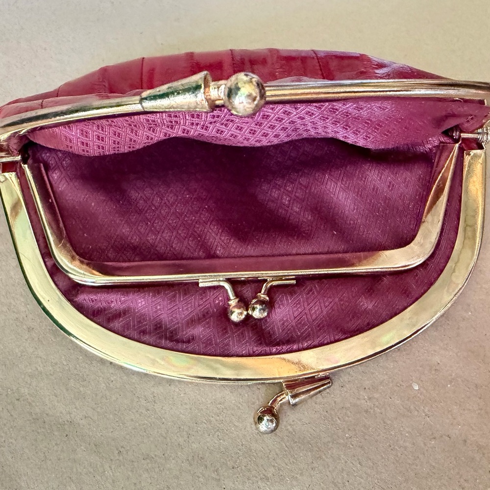 Ruby Red Vintage Skin Clutch/Wallet With Doubled Interior pin up retro vintage - Picture 5 of 7